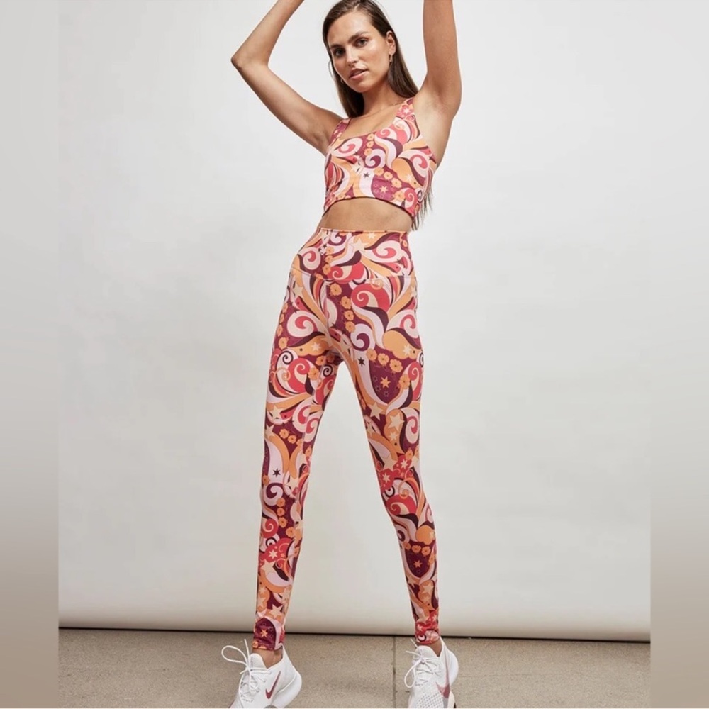 BEACH RIOT Starlight Swirl Piper Legging - Picture 4 of 9
